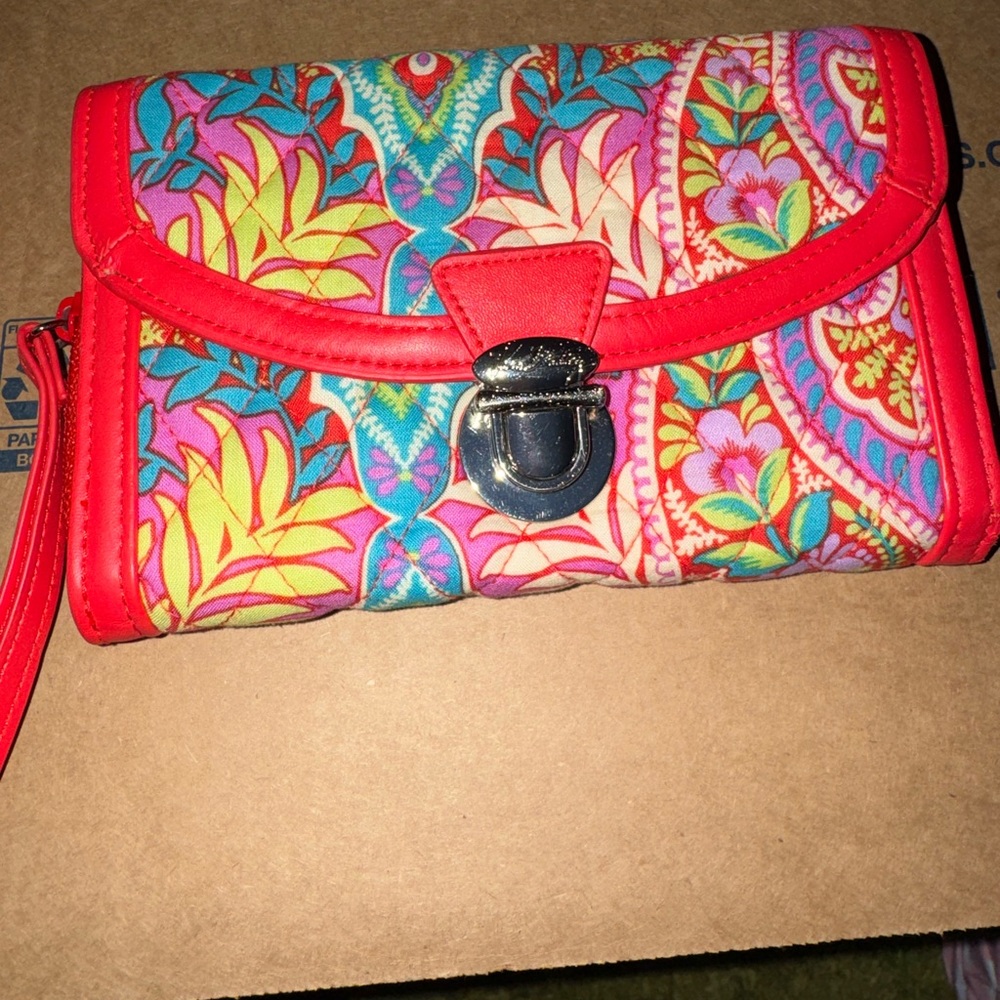Vera Bradley Colorful Floral Women's Clutch Paisley in Paradise